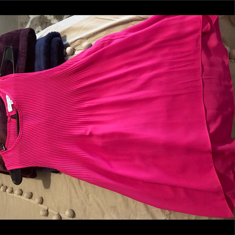 She + sky Size medium flowy shirt like brand new